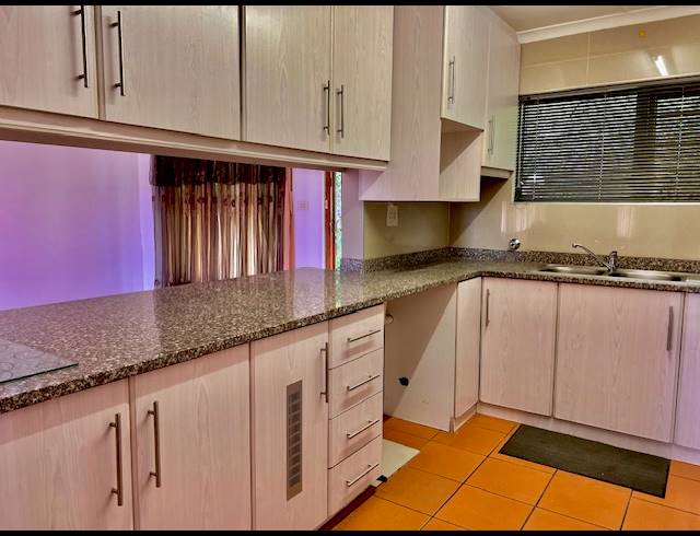 3 BEDROOM SIMPLEX SOLD IN SHERWOOD